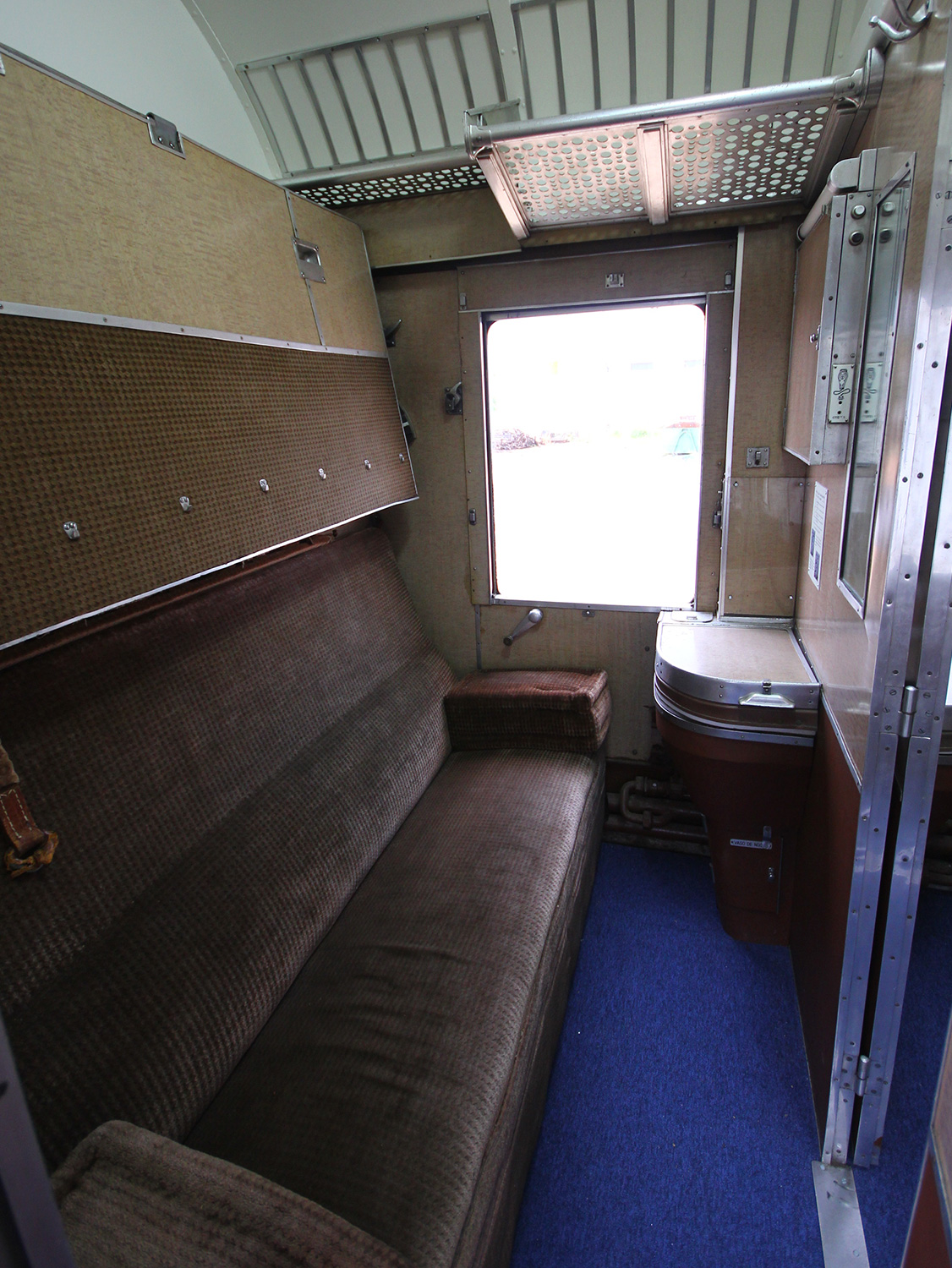 VIVIRAT-Foto-vertical-WAGON-02